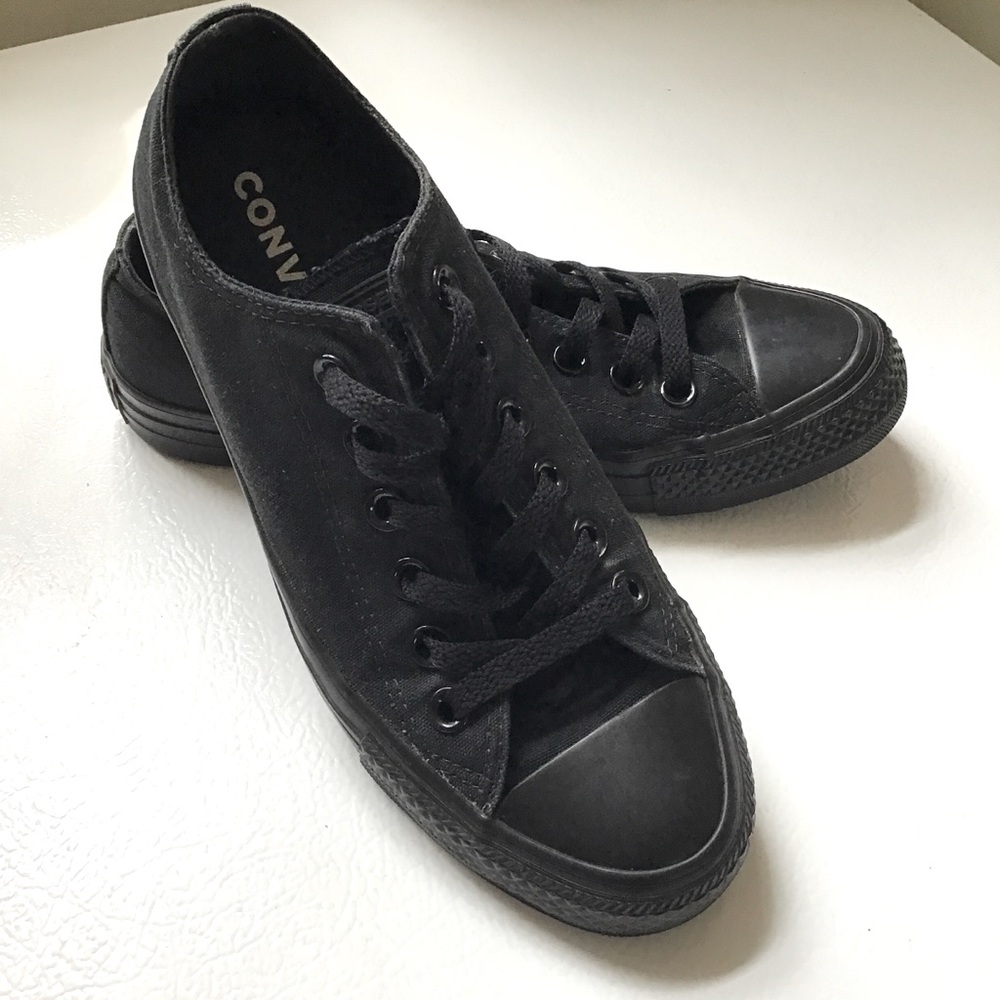 Sz 7 Converse Chuck Taylor Low Top - Picture 7 of 9